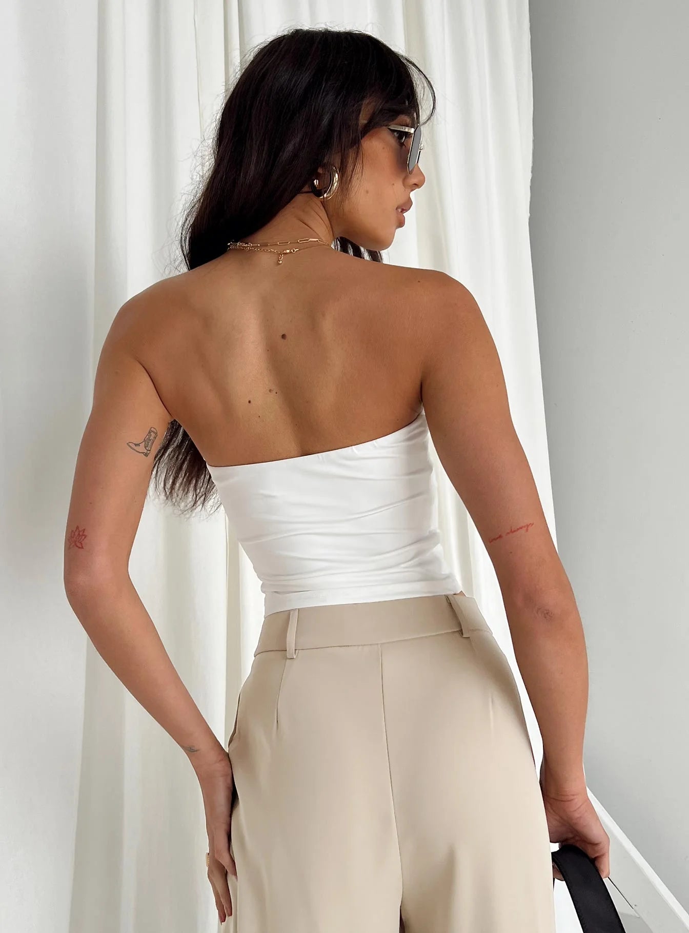 Basic Straplez Crop